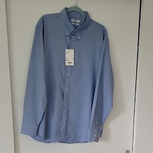 Uniqlo Light Blue Dress Shirt. Super non-iron Slim fit. NWT 3XL